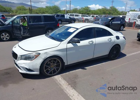 2015 Mercedes-Benz Cla 250 z USA, uszkodzony, nr VIN WDDSJ4EB8FN192938